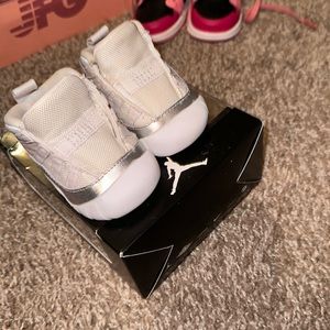 Jordan 11 crib bootie
